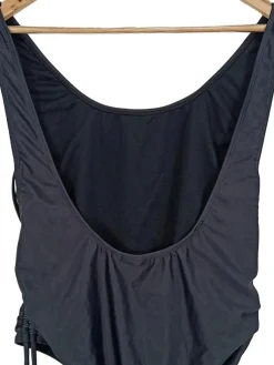 Badeanzug                            Größe                38