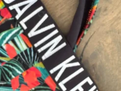 Badeanzug                            Größe                36