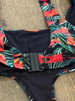 Badeanzug                            Größe                36