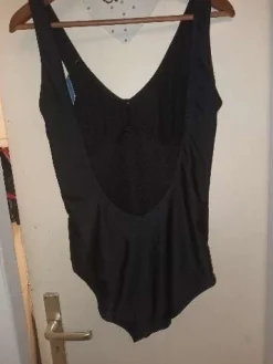 Badeanzug                            Größe                50