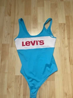 Badeanzug                            Größe                36