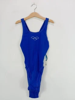 Badeanzug                            Größe                32