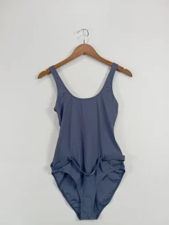 Badeanzug                            Größe                38