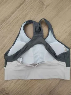 BH                            Größe                38