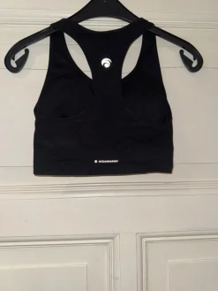 BH                            Größe                36