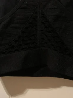 BH                            Größe                36