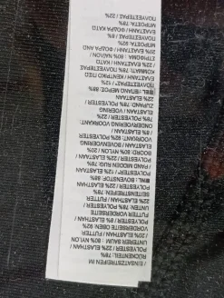 BH                            Größe                36