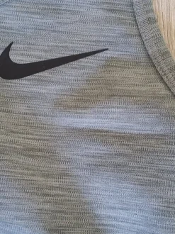 BH                            Größe                38