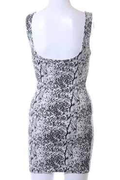 Bleistiftkleid                            Größe                32