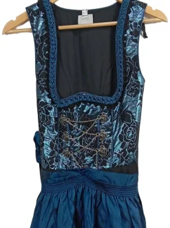 Dirndl                            Größe                38