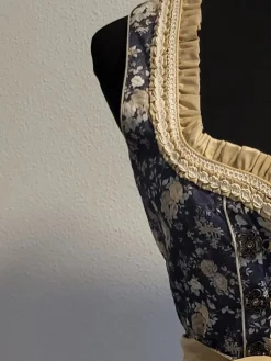 Dirndl                            Größe                40