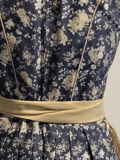 Dirndl                            Größe                40