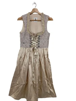 Dirndl                            Größe                34