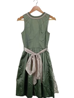 Dirndl                            Größe                34