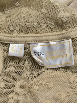 Dirndl                            Größe                42