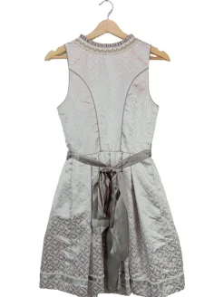 Dirndl                            Größe                34