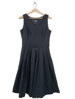 Dirndl                            Größe                36