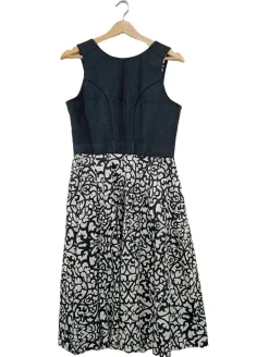 Dirndl                            Größe                38