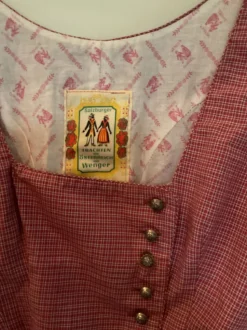 Dirndl                            Größe                40