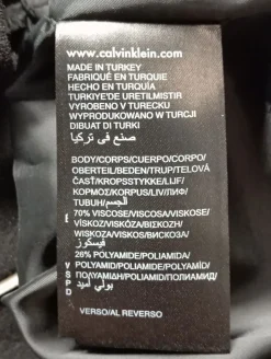 Etuikleid                            Größe                34