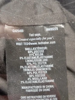 Etuikleid                            Größe                36