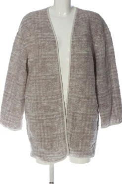 Grobstrickjacke                            Größe                42