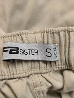 High-Waist Hose                            Größe                36