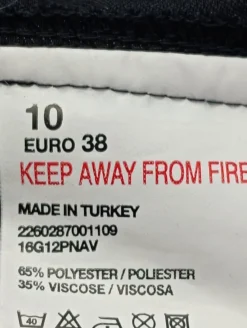 High-Waist-Shorts                            Größe                38