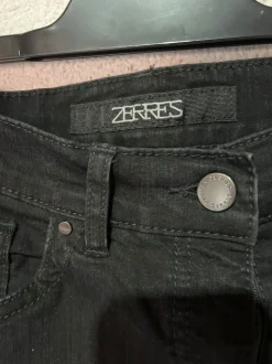 Jeans                            Größe                44