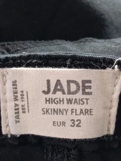 Jeansschlaghose                            Größe                32