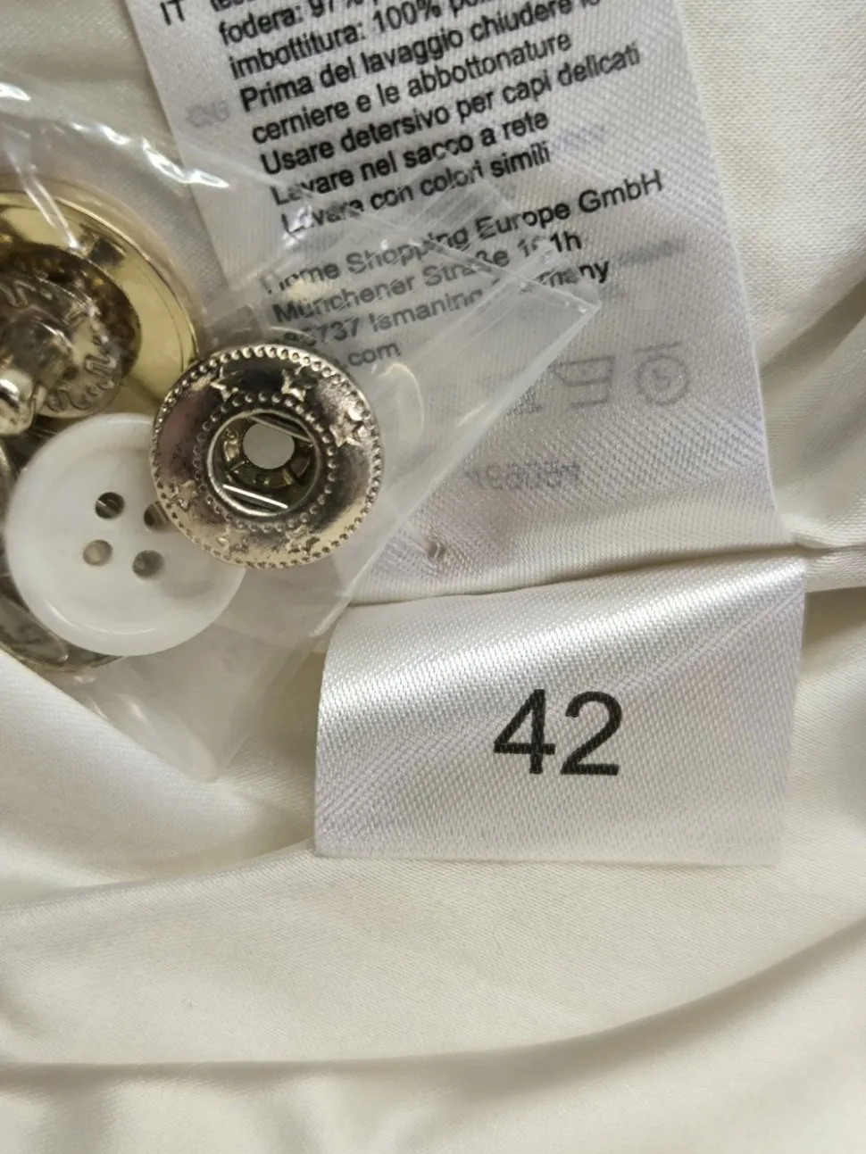 Kapuzenjacke Größe 42