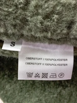 Kapuzenjacke Größe 36