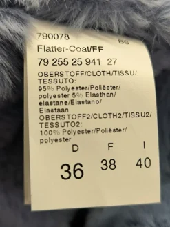 Kapuzenmantel                            Größe                36