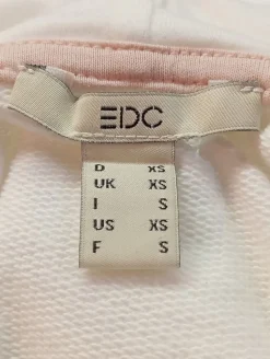 Kapuzenshirt                            Größe                34