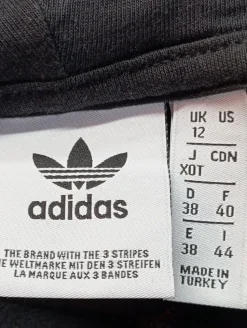 Kapuzensweatshirt                            Größe                38