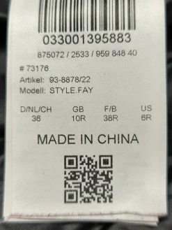 Kapuzenweste Größe 36