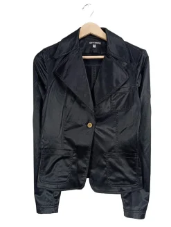 Klassischer Blazer                            Größe                38