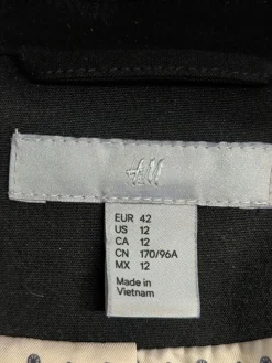 Klassischer Blazer                            Größe                42