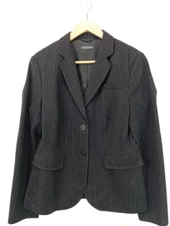 Klassischer Blazer                            Größe                40