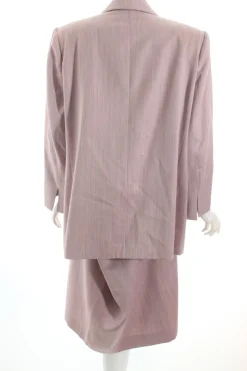 Kostüm                            Größe                48