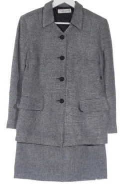 Kostüm                            Größe                38