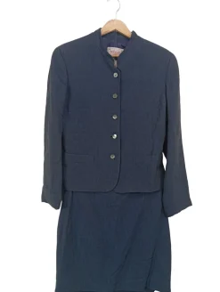 Kostüm                            Größe                34