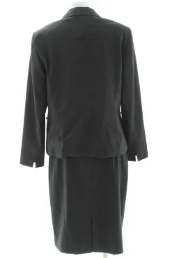 Kostüm                            Größe                38