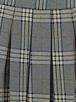 Kostüm                            Größe                38