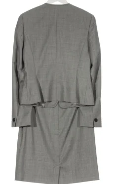 Kostüm                            Größe                36