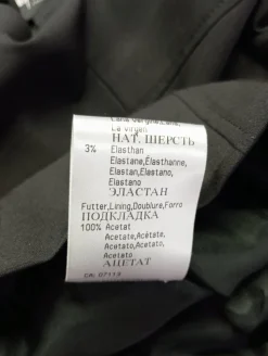 Kostüm                            Größe                34