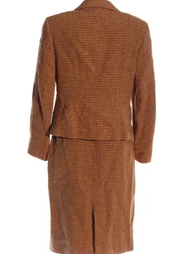 Kostüm                            Größe                40