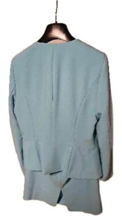 Kostüm                            Größe                36