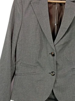 Kostüm                            Größe                38