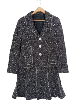 Kostüm                            Größe                42